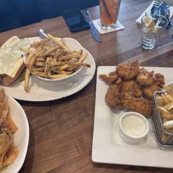 Yard House - Cheesesteak sandwich and chicken tenders app - New American Near Me - Rancho Cucamonga, California