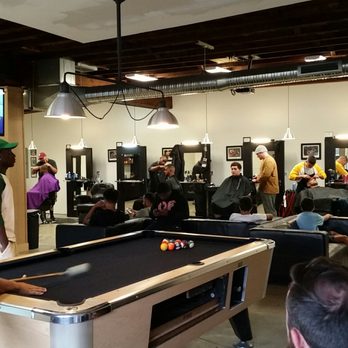 Q's Corner Barbershop - 10am on a Saturday - Barbers Near Me - Salem, Oregon Q's Corner Barbershop - 10am on a Saturday - Barbers Near Me - Salem, Oregon