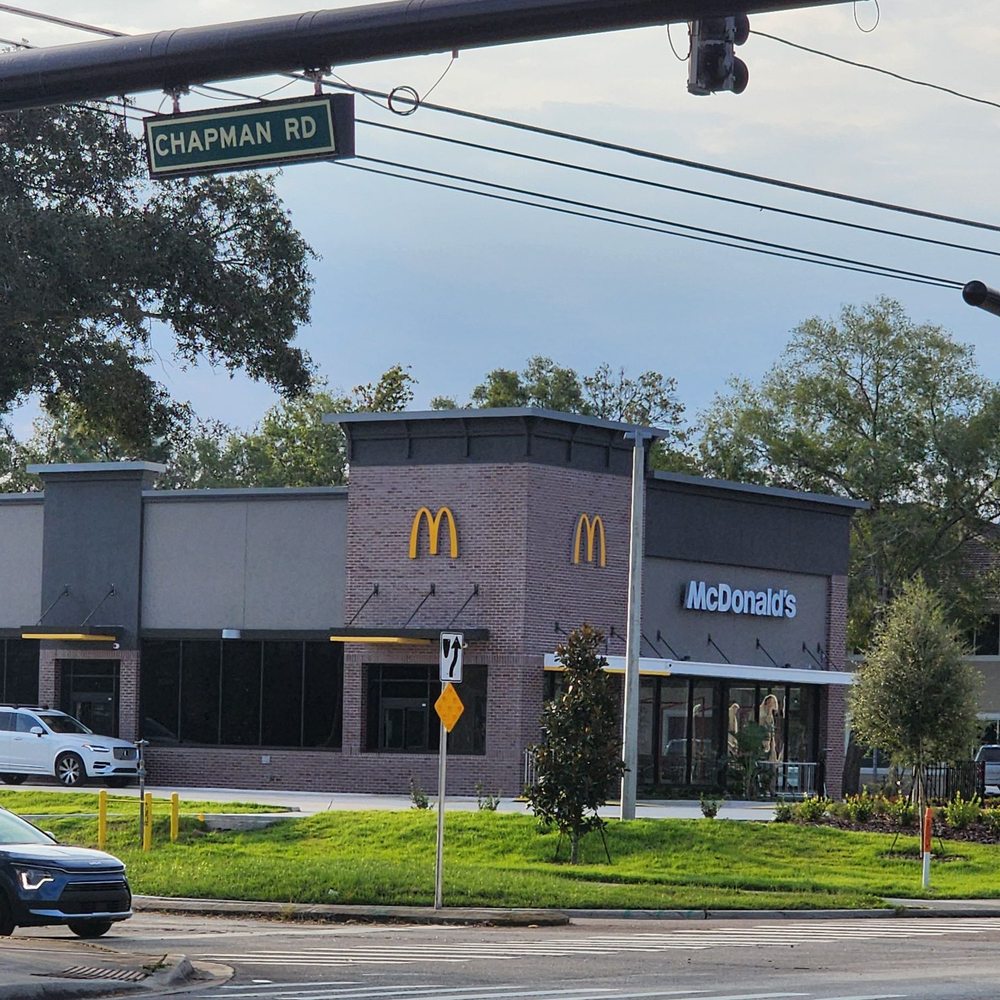 McDonald's - Burgers Near Me - Oviedo, Florida McDonald's - Burgers Near Me - Oviedo, Florida