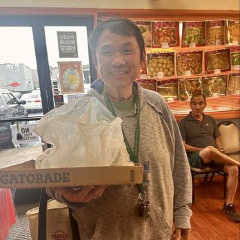 Royal Palace Restaurant - Paul C. Thank you for the goodies. - Cantonese Near Me - Honolulu, Hawaii