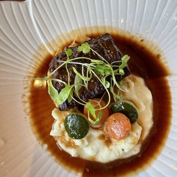 Tavern 157 - Braised beef short rib - Lounges Near Me - Flushing, New York Tavern 157 - Braised beef short rib - Lounges Near Me - Flushing, New York