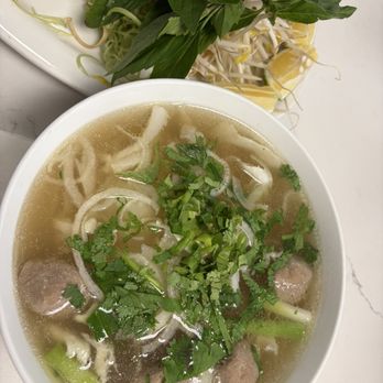 Phở Kim An Restaurant - Pho with meatballs and tripe - Vietnamese Near Me - Honolulu, Hawaii Phở Kim An Restaurant - Pho with meatballs and tripe - Vietnamese Near Me - Honolulu, Hawaii