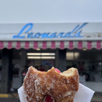 Leonard's Bakery - Guava Malasada - Bakeries Near Me - Honolulu, Hawaii Leonard's Bakery - Guava Malasada - Bakeries Near Me - Honolulu, Hawaii
