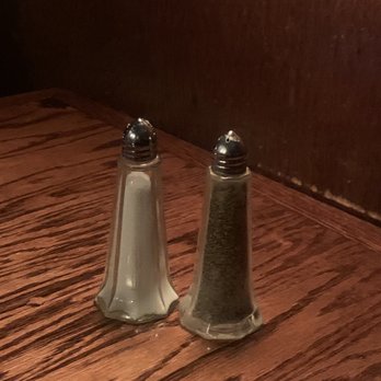 Murphy's Restaurant - Real salt and pepper shakers ON THE TABLE! - Seafood Near Me - Prescott, Arizona