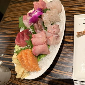 Komé - 28 Pieces Sashimi Including Chu-Toro - Japanese Near Me - Center Valley, Pennsylvania Komé - 28 Pieces Sashimi Including Chu-Toro - Japanese Near Me - Center Valley, Pennsylvania