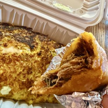 Viva Mi Arepa - Pollo Cachapa & Carne Empanada - Venezuelan Near Me - West Roxbury, Massachusetts Viva Mi Arepa - Pollo Cachapa & Carne Empanada - Venezuelan Near Me - West Roxbury, Massachusetts