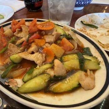 Maya Thai - Sweet and sour stir fry pork - Thai Near Me - Las Vegas, Nevada Maya Thai - Sweet and sour stir fry pork - Thai Near Me - Las Vegas, Nevada