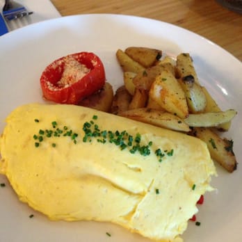 Early Bird - Rockwell omlette with roasted tomato - New American Near Me - Fullerton, California Early Bird - Rockwell omlette with roasted tomato - New American Near Me - Fullerton, California