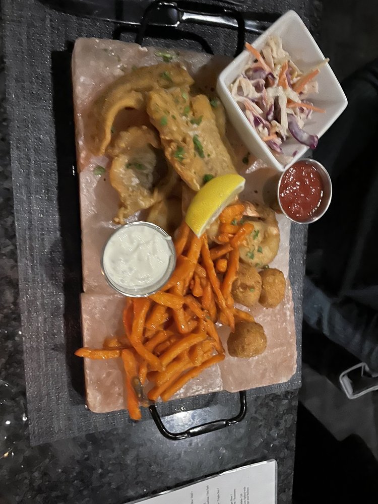 SALT FINE DINING 27 Photos & 13 Reviews Seafood N9650 Friendship