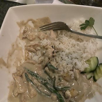 The Green Room - Coconut Curry Chicken - American Near Me - Libertyville, Illinois The Green Room - Coconut Curry Chicken - American Near Me - Libertyville, Illinois