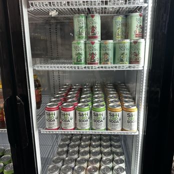 Bee's Wellness Cafe - Vitamins & Supplements Near Me - San Antonio, Texas