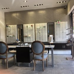 Twenty20 Vision Center - Reception area