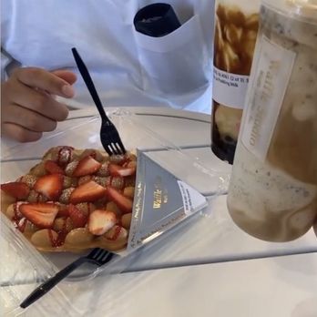 B’Lets Roastery - Boba Pudding MT, Sesame Coffee, Strawberry Waffle soooooo delicious 10/10 - Waffles Near Me - South El Monte, California B’Lets Roastery - Boba Pudding MT, Sesame Coffee, Strawberry Waffle soooooo delicious 10/10 - Waffles Near Me - South El Monte, California