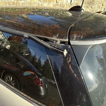 Lazzini's Auto Body - Body Shops Near Me - Santa Rosa, California