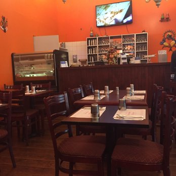 Thanjai - Interior decor and tables - Indian Near Me - Montreal, Quebec