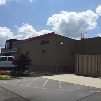 Burger King - Check out the paint work - Fast Food Near Me - Chesapeake, Virginia