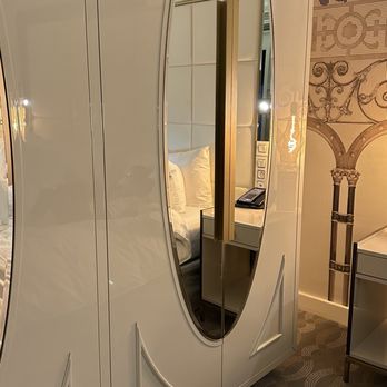 Hilton Paris Opera - Closet - Hotels Near Me - Paris, 75