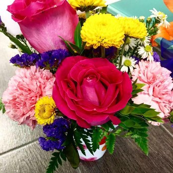 Snapdragon Floral Boutique - Simple way to brighten someone's day! - Florists Near Me - Blue Ridge, Texas