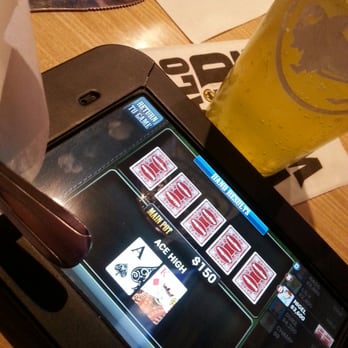 Buffalo Wild Wings - American Near Me - Anderson, Indiana