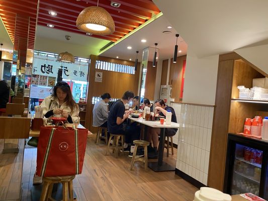 Hakata Gensuke Tonkotsu Ramen by null