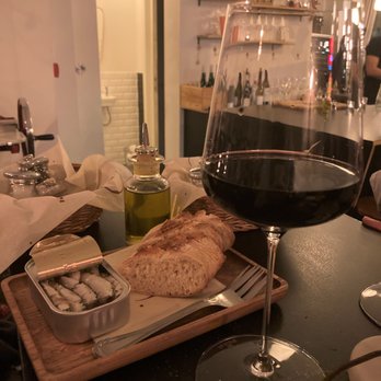 Ona - Wine Bars Near Me - Gent, VOV Ona - Wine Bars Near Me - Gent, VOV