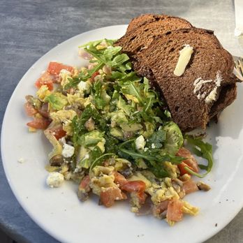 Stratford Court Cafe - Fresh Veggie Scramble - Cafes Near Me - Del Mar, California Stratford Court Cafe - Fresh Veggie Scramble - Cafes Near Me - Del Mar, California