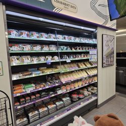 CU Hawaii - Downtown - "Convenient Eats"... grab and go food!