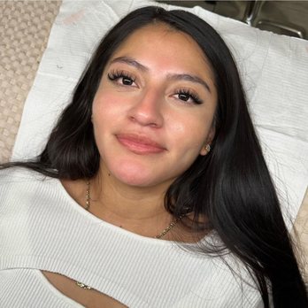 Cielo Beauty Lounge - Wet set lash extensions - Waxing Near Me - Fresno, California Cielo Beauty Lounge - Wet set lash extensions - Waxing Near Me - Fresno, California