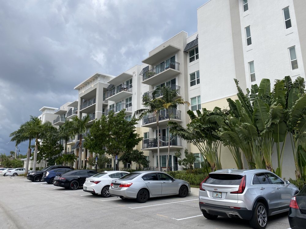 AURA SEASIDE Updated October 2024 70 Photos & 26 Reviews 1400 S Dixie Hwy, Lantana