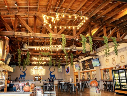 No-Li Brewhouse by null