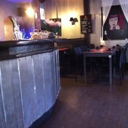 Crêperie Canaelle - Le bar by night