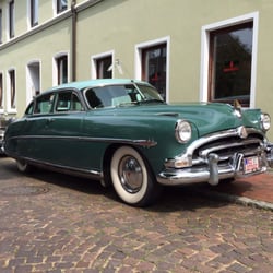 Oldtimer-Treffen am Winsener Schloss - Einfach so, am Straßenrand