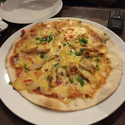 Cafe Qizia - Grilled chicken pizza