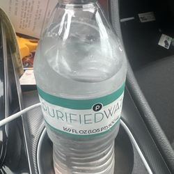 Freddy's Frozen Custard & Steakburgers - This is my $2.49 bottle of water from Freddys