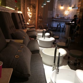 Element Beauty Lounge - Seating area for pedicures - Nail Salons Near Me - Brooklyn, New York Element Beauty Lounge - Seating area for pedicures - Nail Salons Near Me - Brooklyn, New York