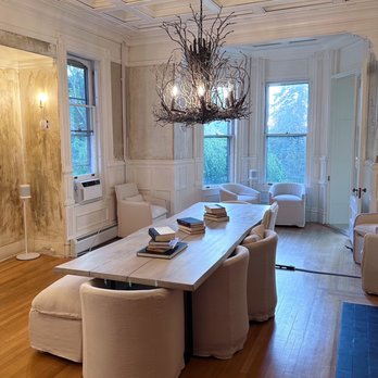 Blind Tiger Burlington - Dining Room - Hotels Near Me - Burlington, Vermont