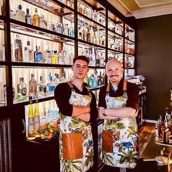 THE GIN ROOM - Bars Near Me - Berlin, BE