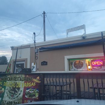 Las Delcias De Vargas - Mexican Near Me - Toledo, Ohio