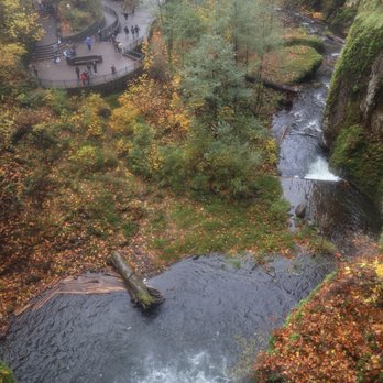 Multnomah Falls - Looking down from the Benson Bridge - Hiking Near Me - Bridal Veil, Oregon Multnomah Falls - Looking down from the Benson Bridge - Hiking Near Me - Bridal Veil, Oregon