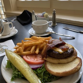 Colonial Room Restaurant - Burgers - American Near Me - San Antonio, Texas Colonial Room Restaurant - Burgers - American Near Me - San Antonio, Texas