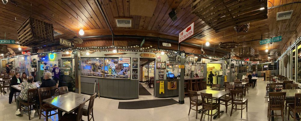Rustic Inn Crabhouse