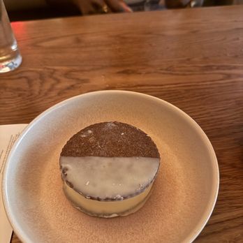 Uchi Philadelphia - Peach ice cream sandwich - Sushi Bars Near Me - Philadelphia, Pennsylvania Uchi Philadelphia - Peach ice cream sandwich - Sushi Bars Near Me - Philadelphia, Pennsylvania