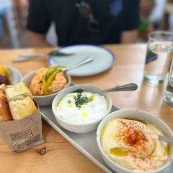 Mandolin Aegean Bistro - Greek Sampler