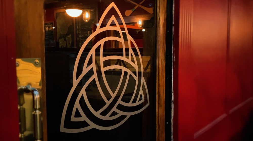 Trali Irish Pub & Restaurant