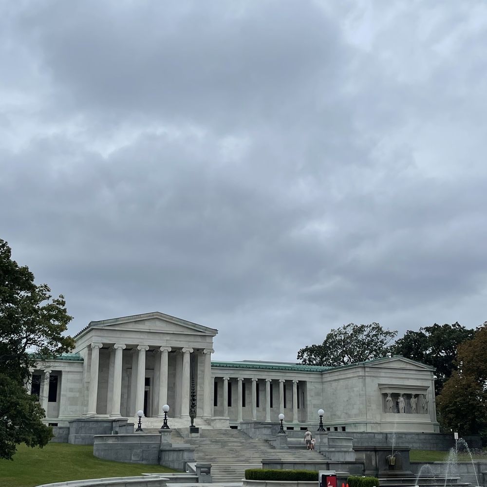 Buffalo AKG Art Museum - Art Galleries Near Me - Buffalo, New York