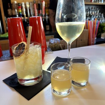 Grape & Grain Exchange - Penicillin, green tea shots, and white wine - Beer, Wine & Spirits Near Me - Jacksonville, Florida Grape & Grain Exchange - Penicillin, green tea shots, and white wine - Beer, Wine & Spirits Near Me - Jacksonville, Florida