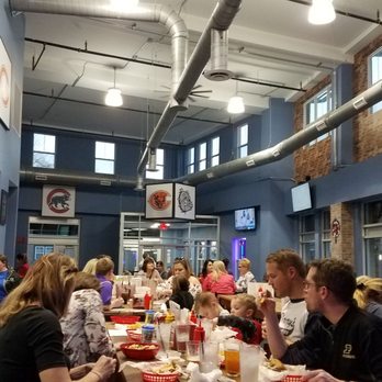 Rush Off Main - Dining area - full house - Hot Dogs Near Me - Brownsburg, Indiana