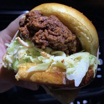 Lettuce Feast - Nashville chicken sammich - Food Trucks Near Me