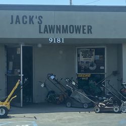 Jack's Lawnmower Shop - Front of the shop!