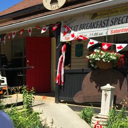 The Brown Derby Cafe - Yum! The Brown Derby Cafe - Armstrong BC Canada